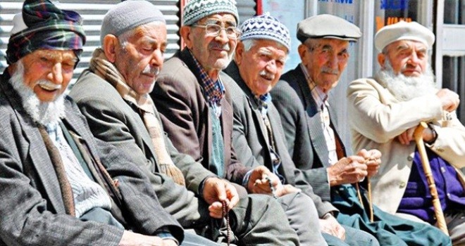 65 yaş üstüne sokağa çıkma yasağı