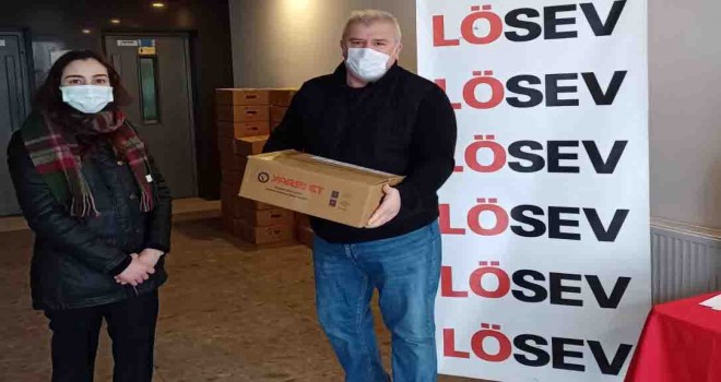 LÖSEV'in et yardımı İzmir'de kesintisiz devam ediyor