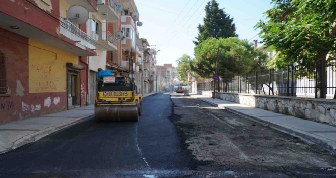 Konak’ın sokaklarına  7 ayda 3 bin 800 ton asfalt