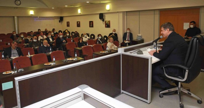 Karşıyaka'da mimar ve mühendislerle ortak akıl toplantısı