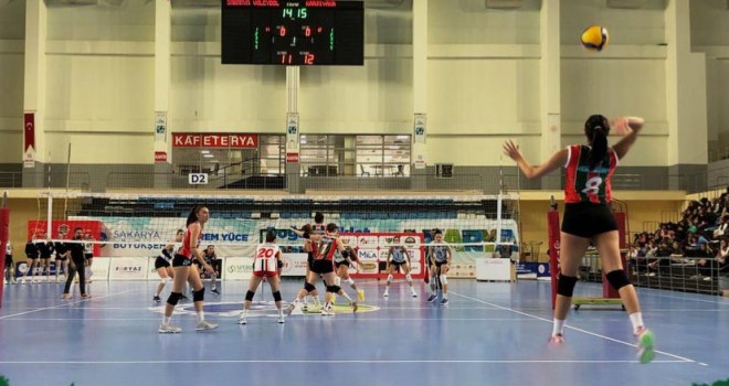 Karşıyaka, Sakarya'da mağlup