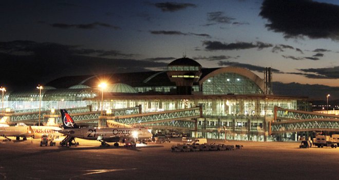 Adnan Menderes Havalimanı'nda 1.083.228 yolcuya hizmet verildi