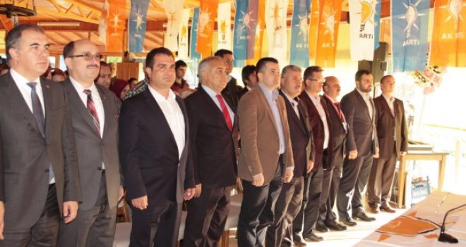 AK Parti Foça İlçe Başkanlığı 5.Olağan Kongresi yapıldı