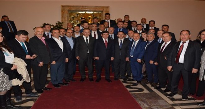 AK Parti İzmir Başbakan'la görüştü