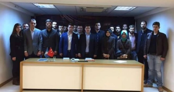 AK Parti İzmir İl Gençlik Kolları'nın A takımı hazır