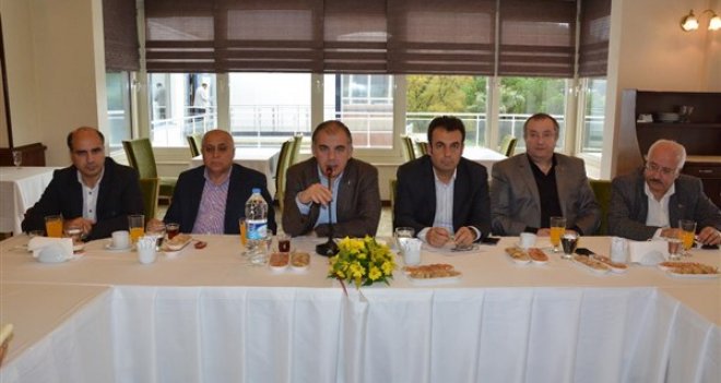 AK Parti İzmir İl Yönetim kurulu toplantısı gerçekleşti