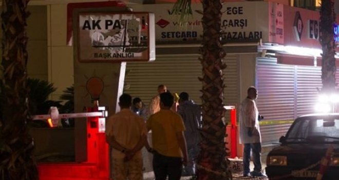 AK Parti Karşıyaka bombacılarının hücre evine baskın
