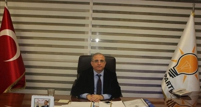 AK Parti Karşıyaka İlçe Başkanı Sürekli, Akpınar'a tepki gösterdi