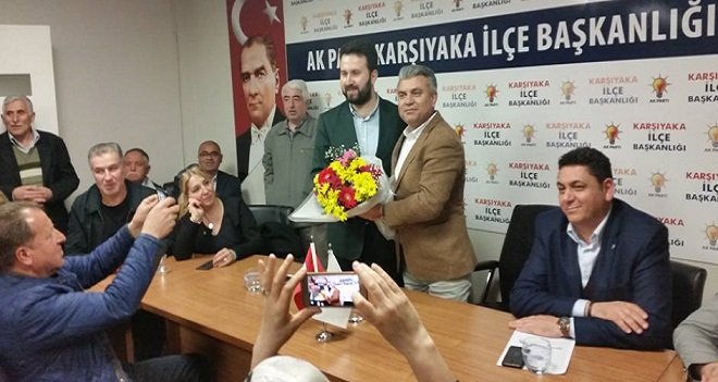 Ak Parti Karşıyaka'da devir teslim yapıldı