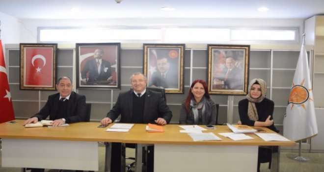 Ak Parti'den STK'lara ''farkındalık'' ödülleri