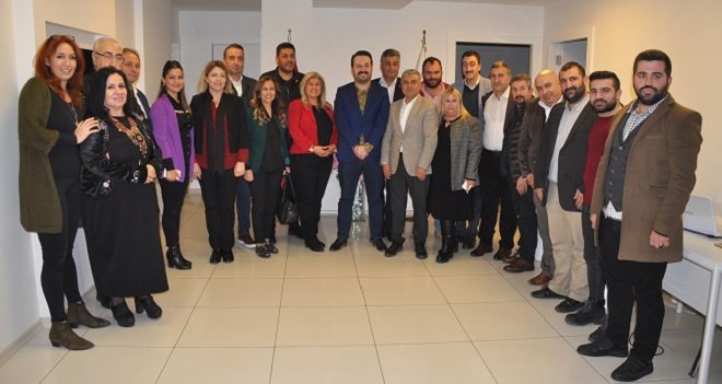 Ak Parti aday adayı STK'lılarla buluştu