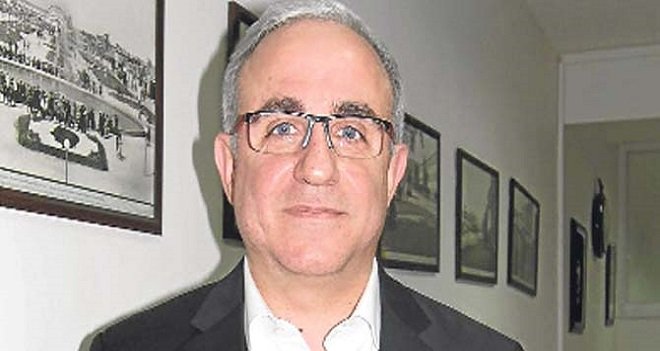 Akparti Karşıyaka İlçe Başkanı ve ilçe teşkilatı İstifa etti