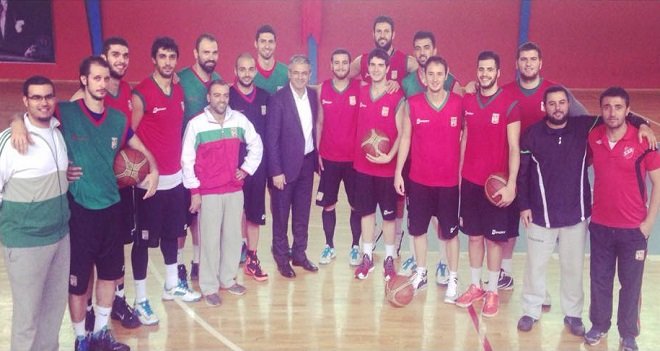 Akpınar, Bostanlıspor Basketbol takımına moral verdi...