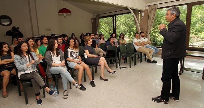 Akpınar, gençlere “liderlik” dersi verdi…