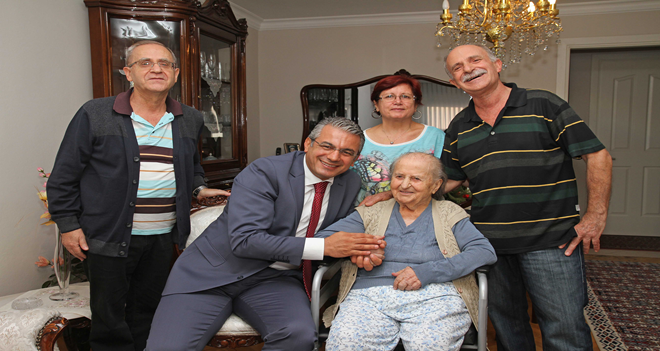 Akpınar'dan ''asırlık çınarlara'' vefa