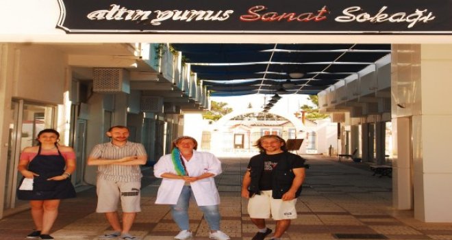 ''Altın Yunus Sanat Atölyeleri'' yine çok renkli...