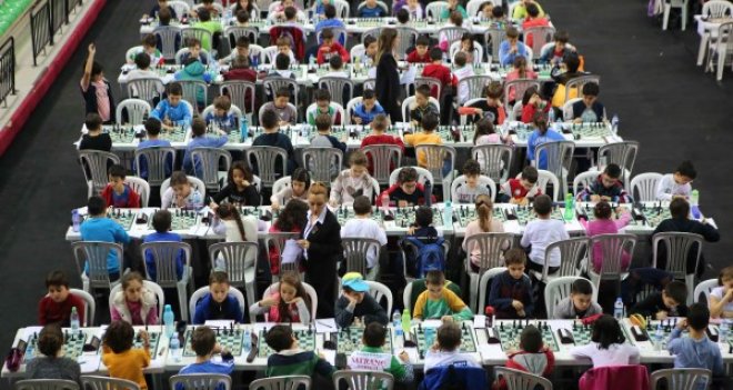''Ata’ya Saygı Satranç Turnuvası''na büyük ilgi