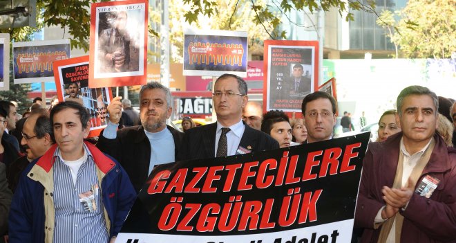 Atila Sertel: ''Baskılar kabul edilemez''