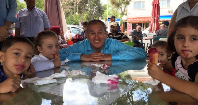 Atilla Sertel: ''Çocuk gelinler gibi çocuk işçiler de ağır bir dramdır''