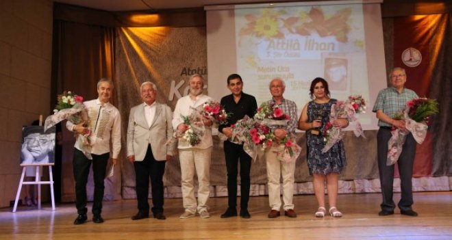 Attila İlhan, Şiir Yarışması'yla anıldı...