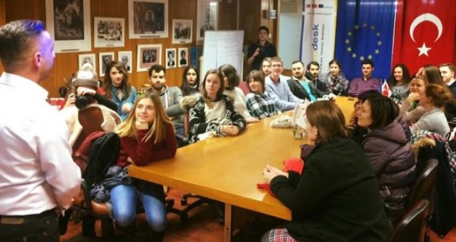 Avrupalı gençler işsizlik için İzmir’de buluştu