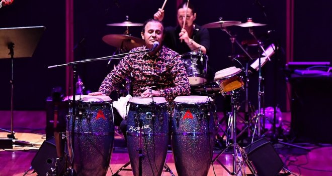 Ayhan Sicimoğlu: İzmir'in hastasıyım