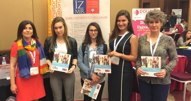 Azeri öğrencilerden İzmir Üniversitesi'nin sağlık bölümlerine yoğun ilgi