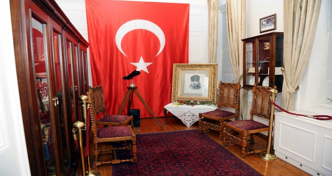Atatürk’ün eşyaları Latife Hanım Köşkü’nde