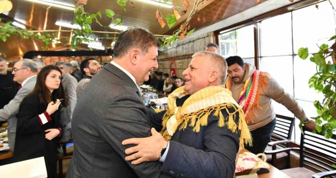 Başkan Tugay’dan Kemalpaşa’ya raylı sistem sözü