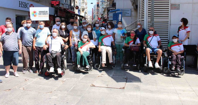 Engelliler Karşıyaka'dan ''Yeter'' dedi...