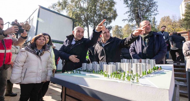 Başkan Soyer toplu konut projesini inceledi