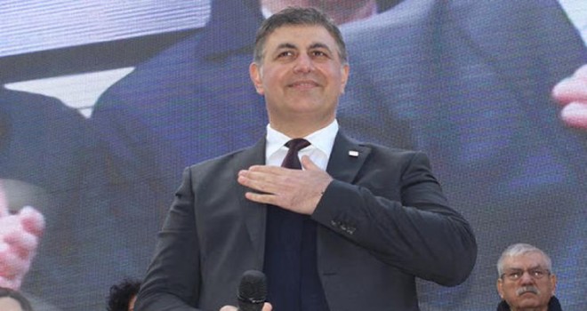 Başkan Tugay resmen istedi: Araziyi verin, stadı biz yapalım...