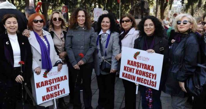 Ünsal'dan 8 Mart mesajı: Karşıyaka ve Karşıyakalılar, kadın haklarının neferi olmaya devam edecek