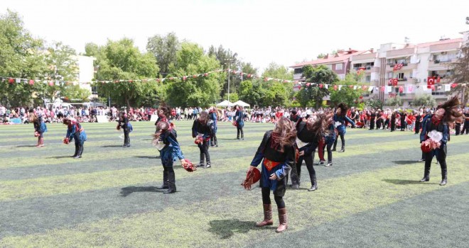 Filiz Başkan'dan halk oyunlarına destek