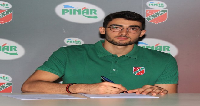 Pınar Karşıyaka 3 genci profesyonel yaptı