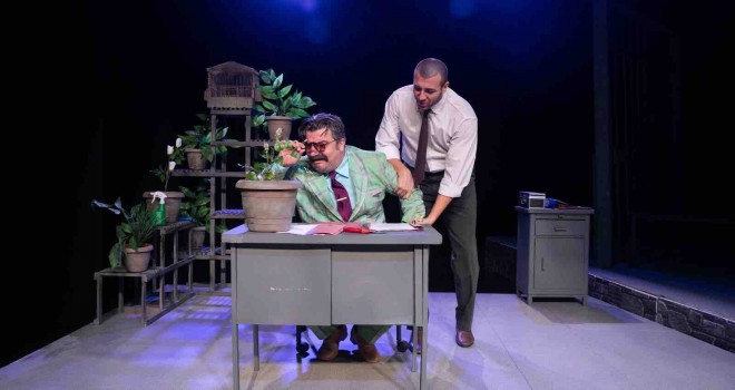 İzmir Şehir Tiyatroları yeni sezonu Karşıyaka'da açıyor