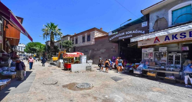 Kemeraltı’nın yenilenmesi sürüyor...