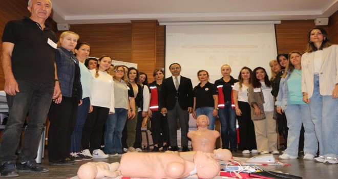 İzmir İl Milli Eğitim Müdürlüğü ilk yardım eğitimleri devam ediyor