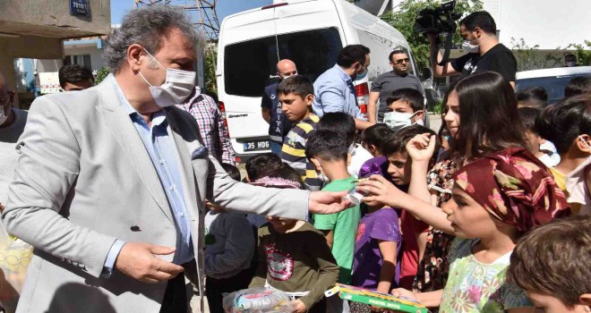 Bayram hediyeleri Başkan amcadan