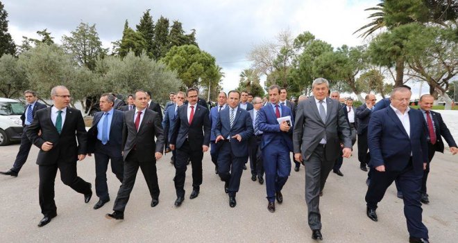 Bakan Bozdağ İzmir'i ziyaret etti