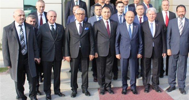 Bakan Işık KOSBİ'yi ziyaret etti