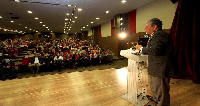 Balbay, Karşıyaka’da Atatürk’ü anlattı