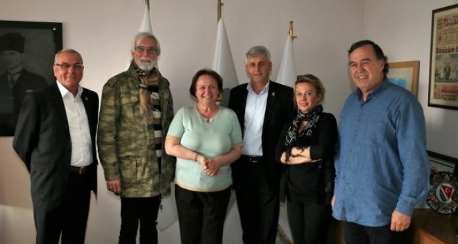 Balkanlardaki gazetecilere İzmir daveti