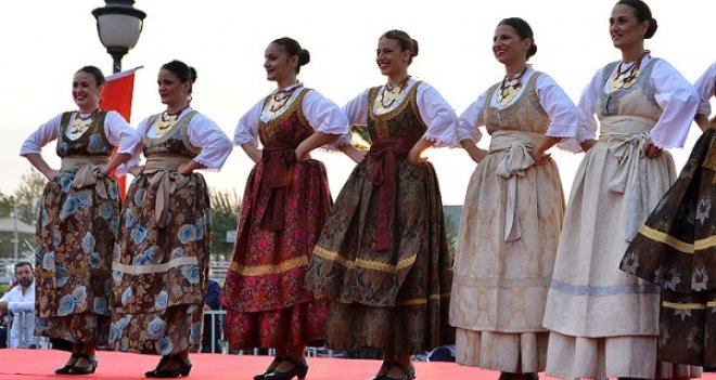 Balkanlılar Halk Dansları Festivali sona erdi
