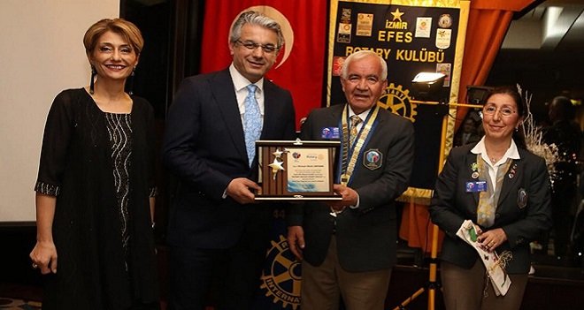 Başkan Akpınar'a İzmir Efes Rotary Kulübü'nden ödül...