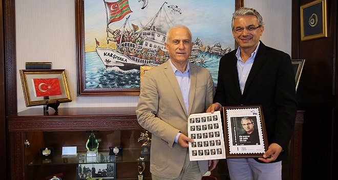 Başkan Akpınar’ın kitap kapağı, PTT’de pul oldu