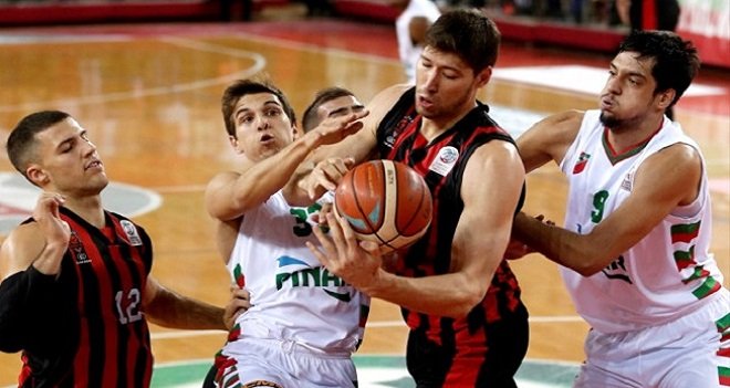 Basketbol A Milli Takımına Pınar Karşıyaka'dan 3 oyuncu alındı