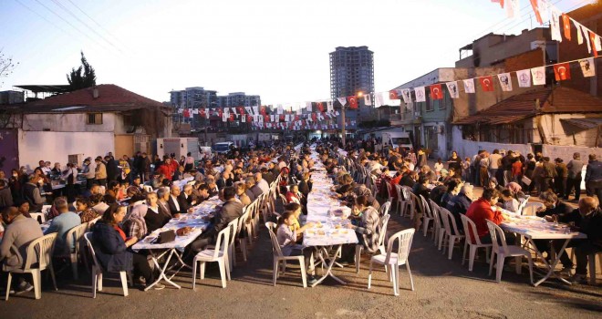 Örnekköy'de iftar buluşması