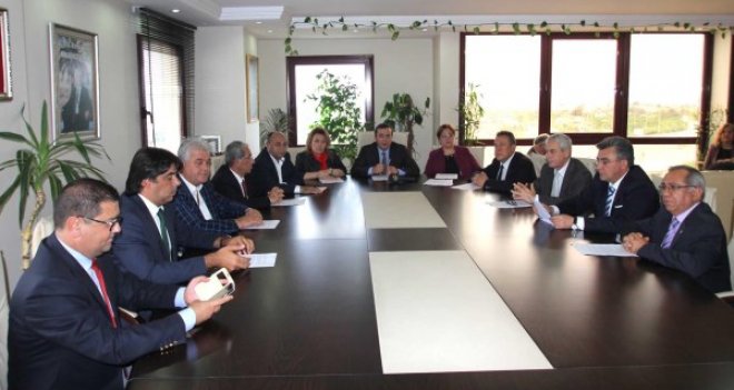 Belediye başkanlarından Kocaoğlu'na destek