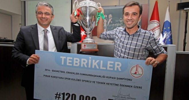 Belediyeden şampiyon Pınar Karşıyaka'ya 120bin prim